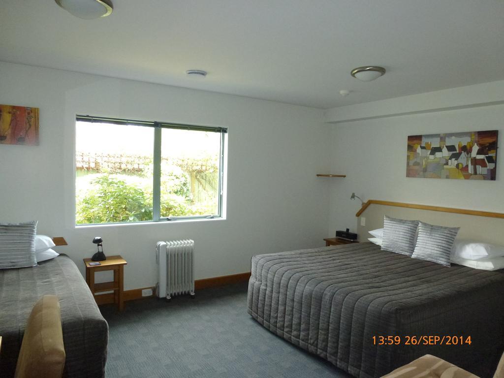 Cosy Kiwi Accommodation 테아나우 외부 사진