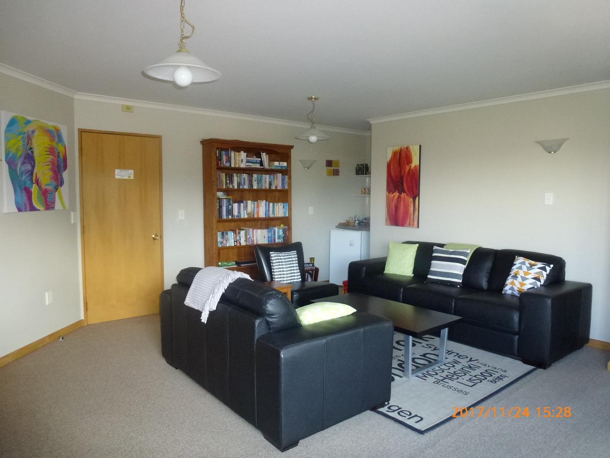 Cosy Kiwi Accommodation 테아나우 외부 사진